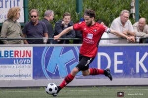 CVV Zwervers geeft derbyzege uit handen tegen VV Nieuwerkerk
