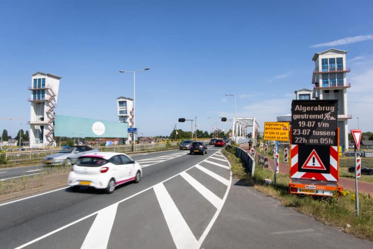 Nachtelijke afsluitingen en merkbare maatregelen bij Algerabrug (N210)