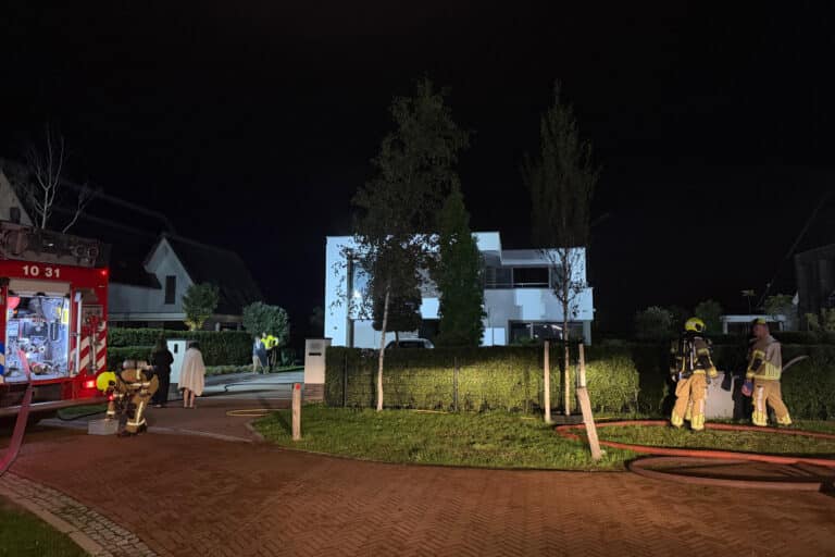 Brand in woning Zevenhuizen snel onder controle