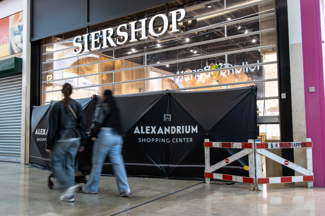 Siershop in winkelcentrum Alexandrium is gesloten na de overval